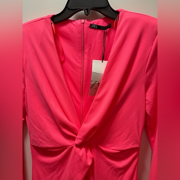 NWT $50R Zara Knotted Front Dress. Neon Pink Size Large - Picture 11 of 11